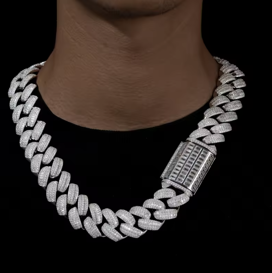 Cadena Miami Cuban Full Iced Moissanita