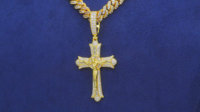 Colgante Crucifijo